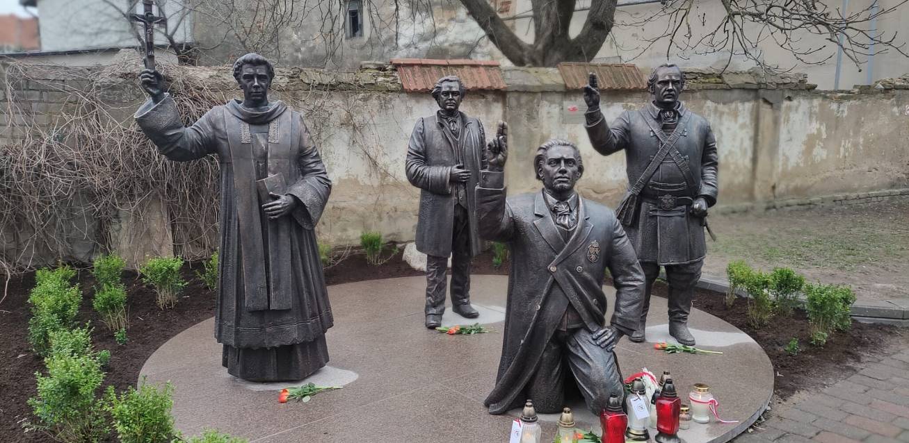 Grafika W Wilnie poświęcono pomnik powstańców styczniowych