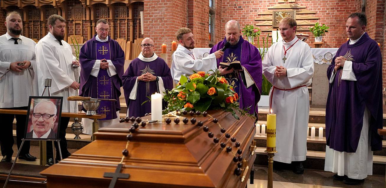 Grafika Śp. Henryk Kuraki – człowiek, który życiem głosił Ewangelię